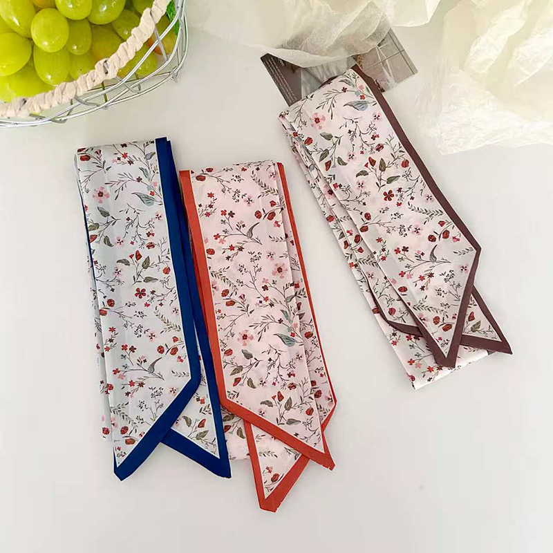 Nowa Kolekcja 2026 Damska Vint – Scarf Silk Neck recenzja i cena