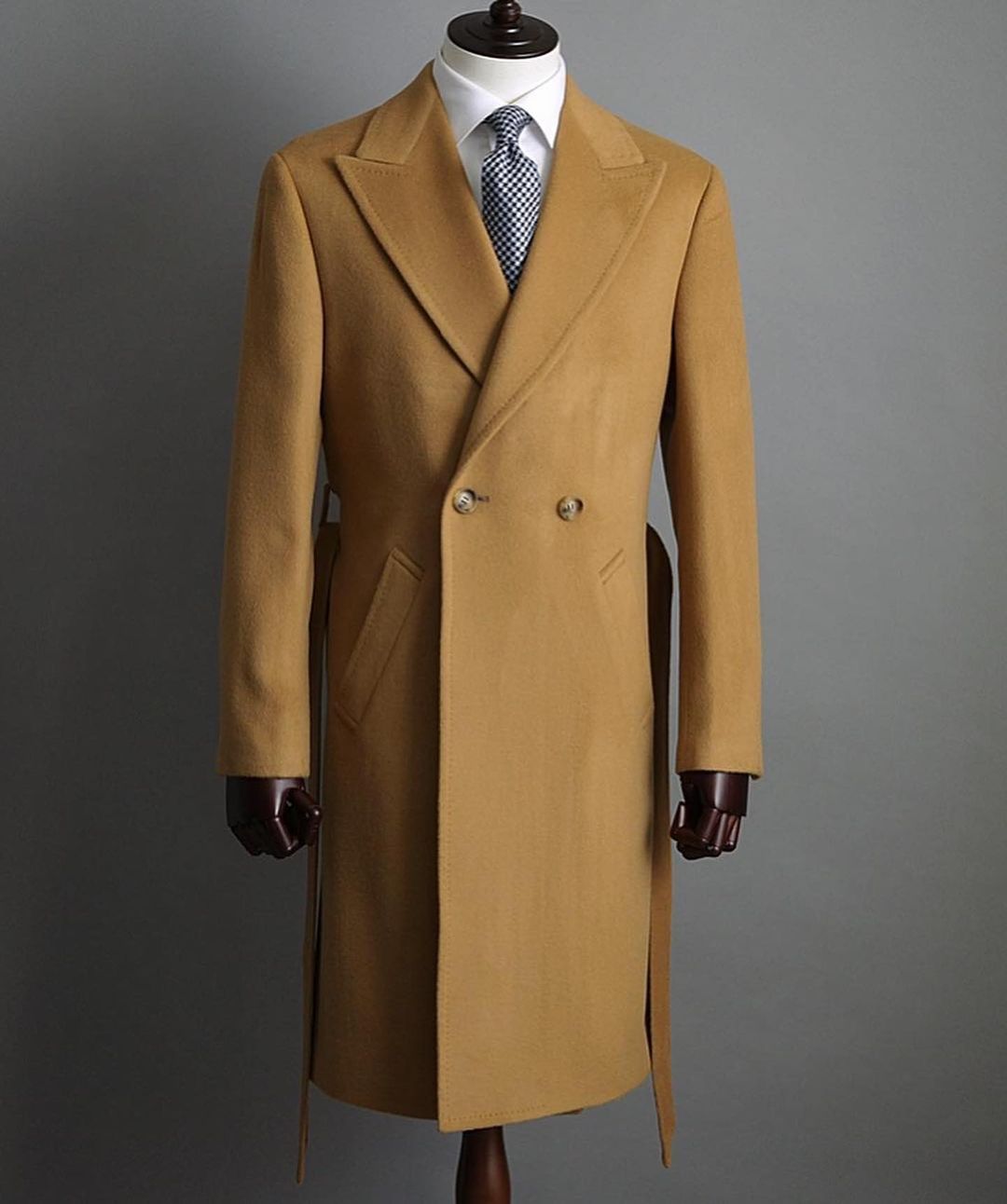Męski płaszcz w kolorze jasneg – Tailored Coat Wool recenzja i cena