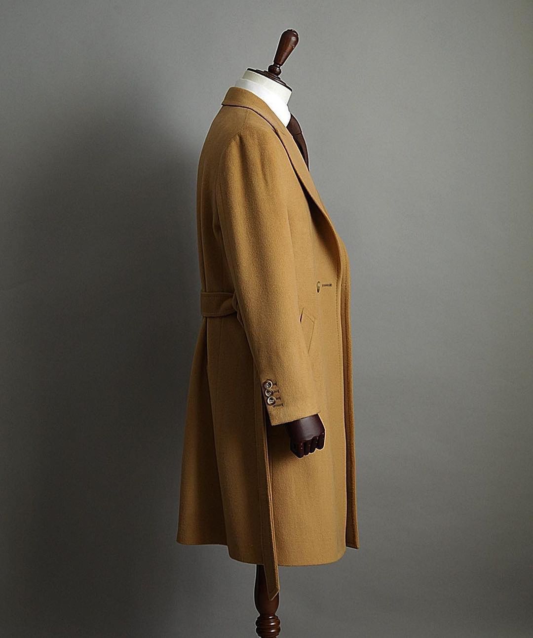 Męski płaszcz w kolorze jasneg – Tailored Coat Wool recenzja i cena